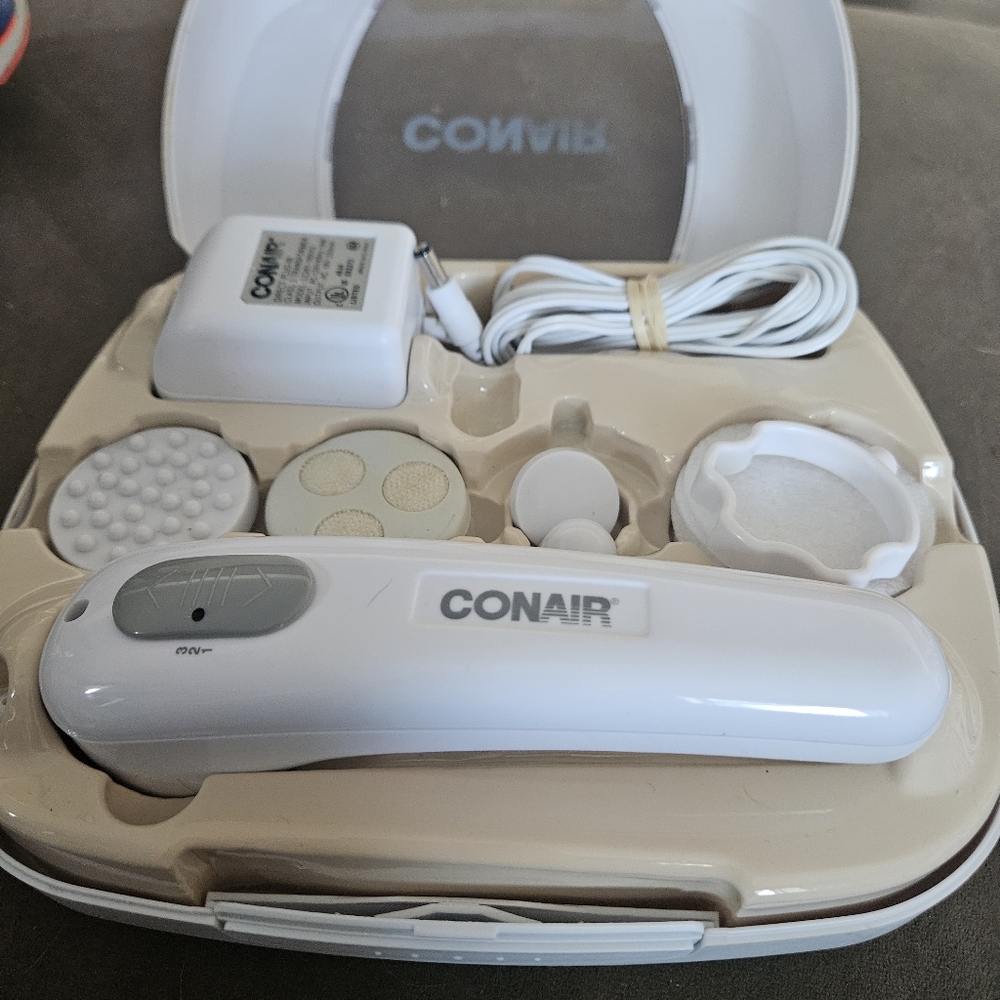 Conair White Facial Spa Kit